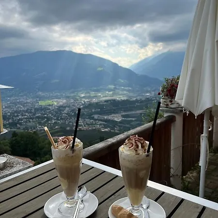 Hotel Rastlhof Schenna