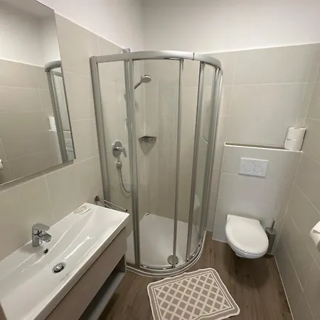 Hotel Rastlhof 3*